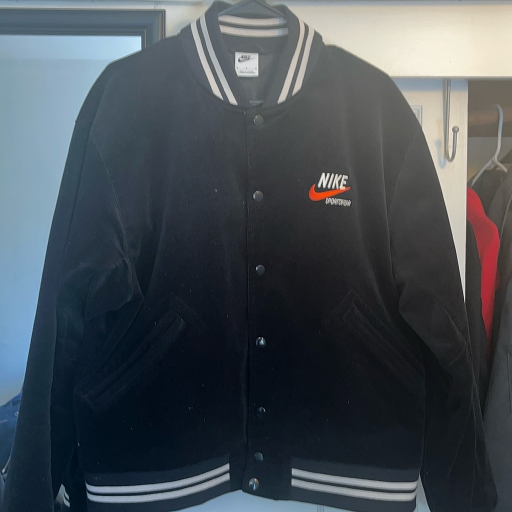 Men variety boomers jacket.